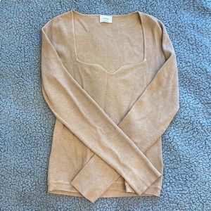 Aritzia Wilfred sweater top